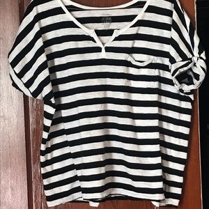 Striped, cropped T-shirt